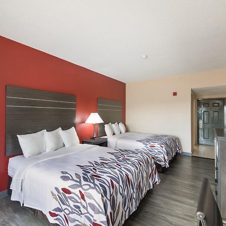 Red Roof Inn & Suites Austin East - Manor Exterior photo