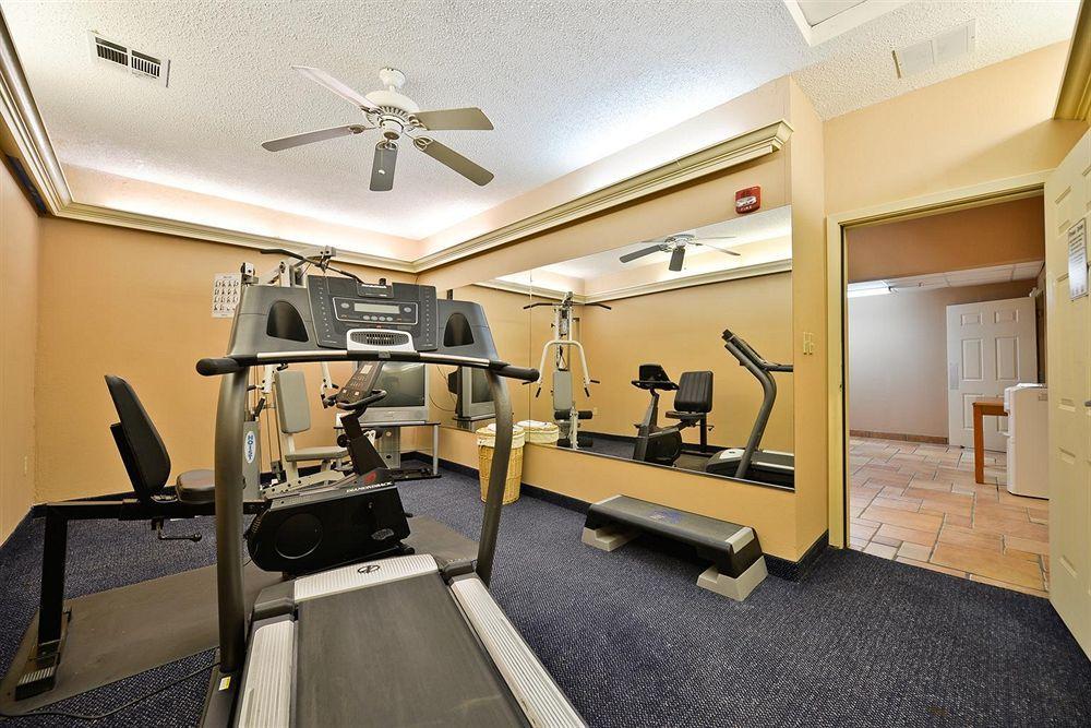 Red Roof Inn & Suites Austin East - Manor Facilities photo